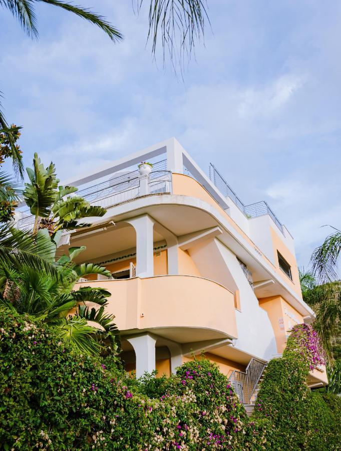 Residence Porto Ulisse Parghelia Exterior foto